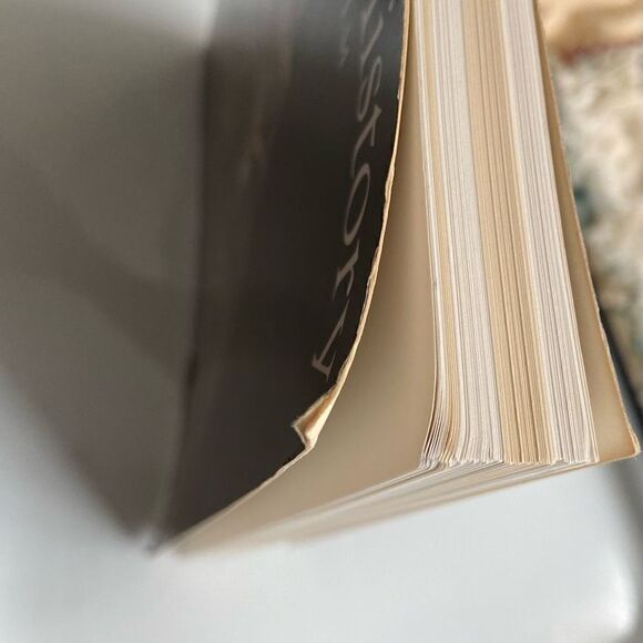 Hollywood and History: Costume Design in Film (1987, Paperback) - Picture 8 of 9